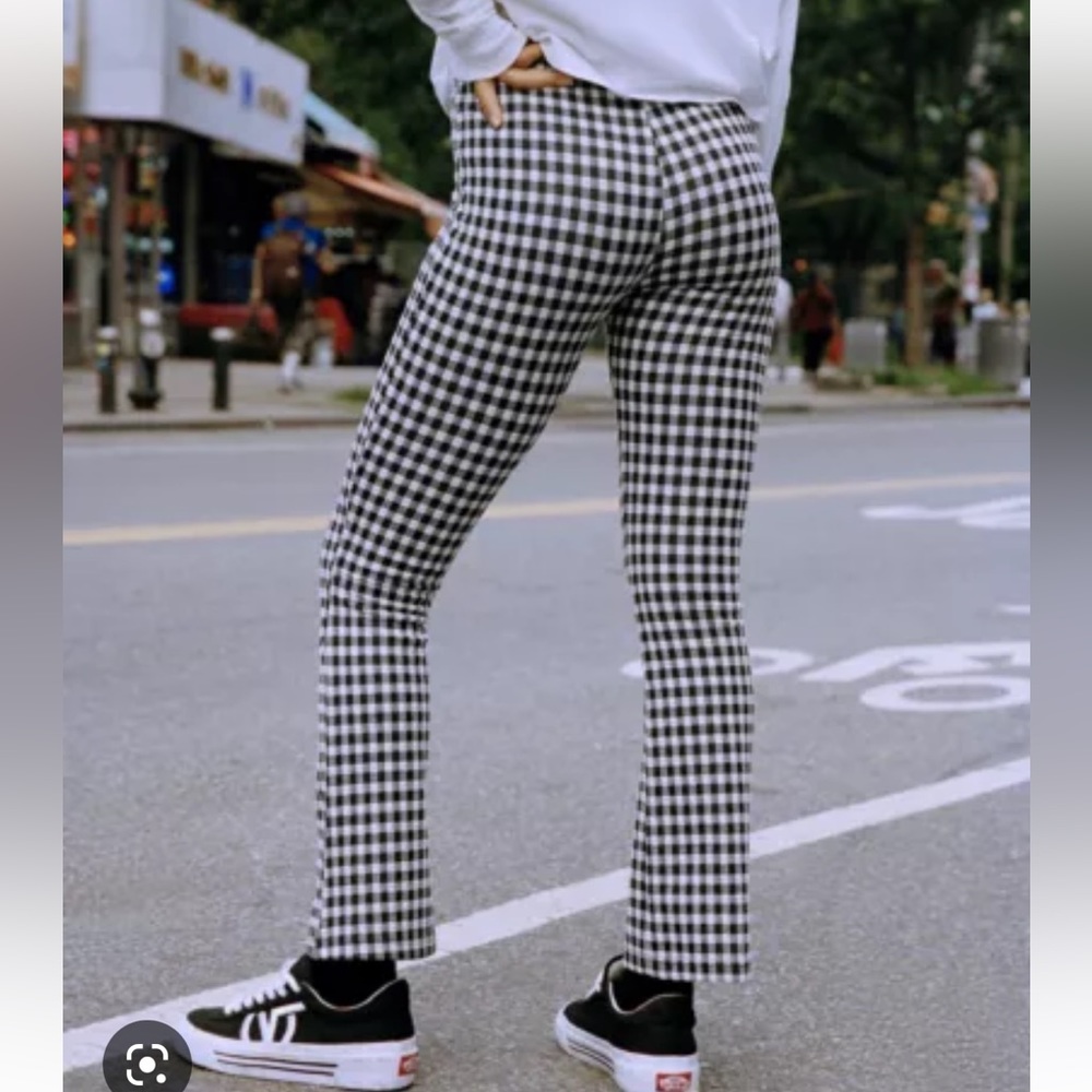 UO Casey kick flare print houndstooth